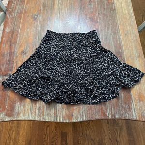 Ava Christine Black & White Floral Ruffle Tiered Mini Skirt - Size S Pull On